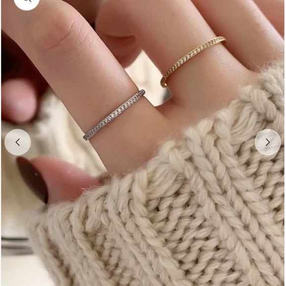 Elegant 18k Gold and Silver Stacking Rings - Picture 2 of 2